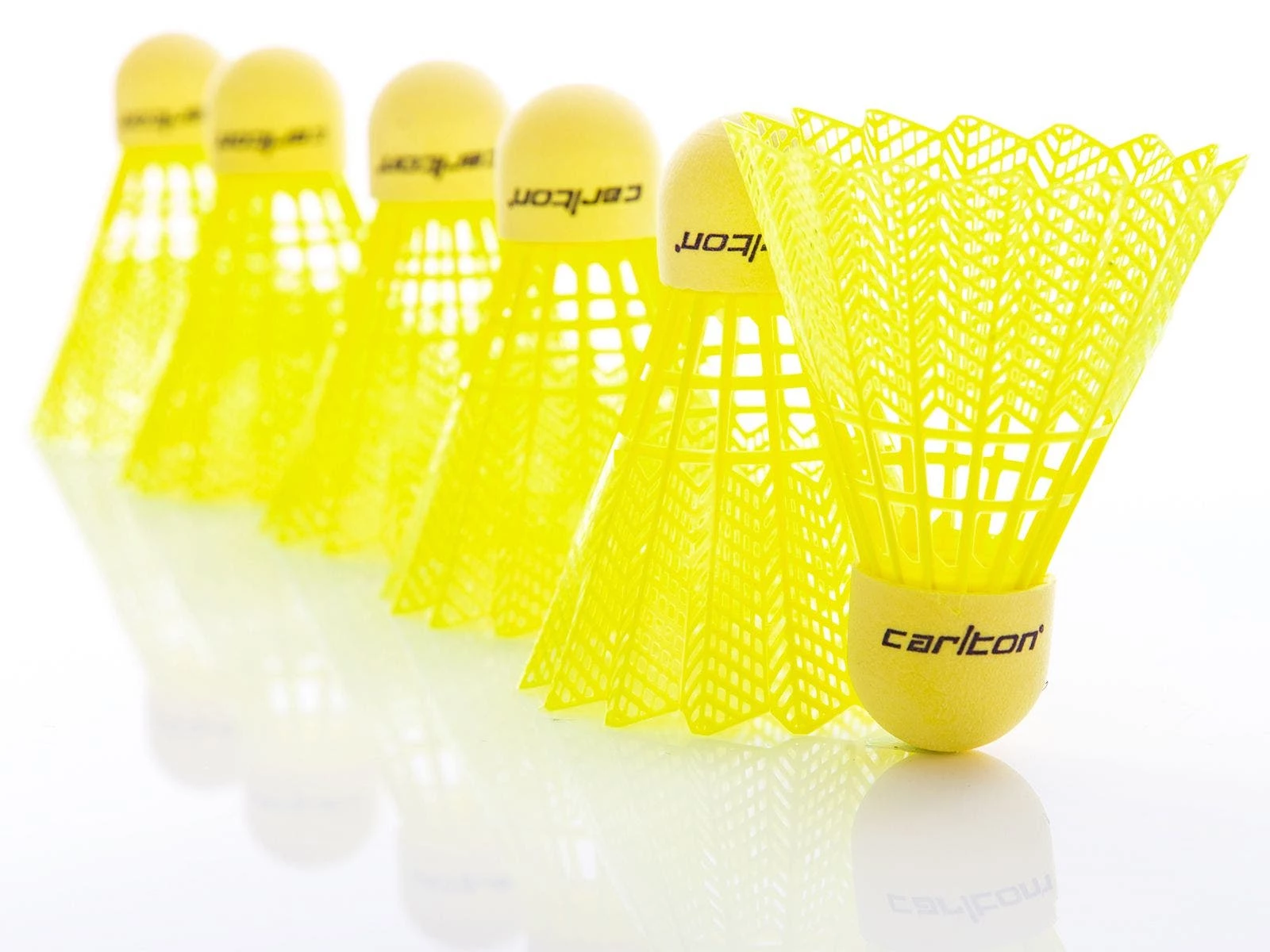 Carlton T800 Shuttlecocks 4 Carlton T800 Shuttlecocks - Image 2