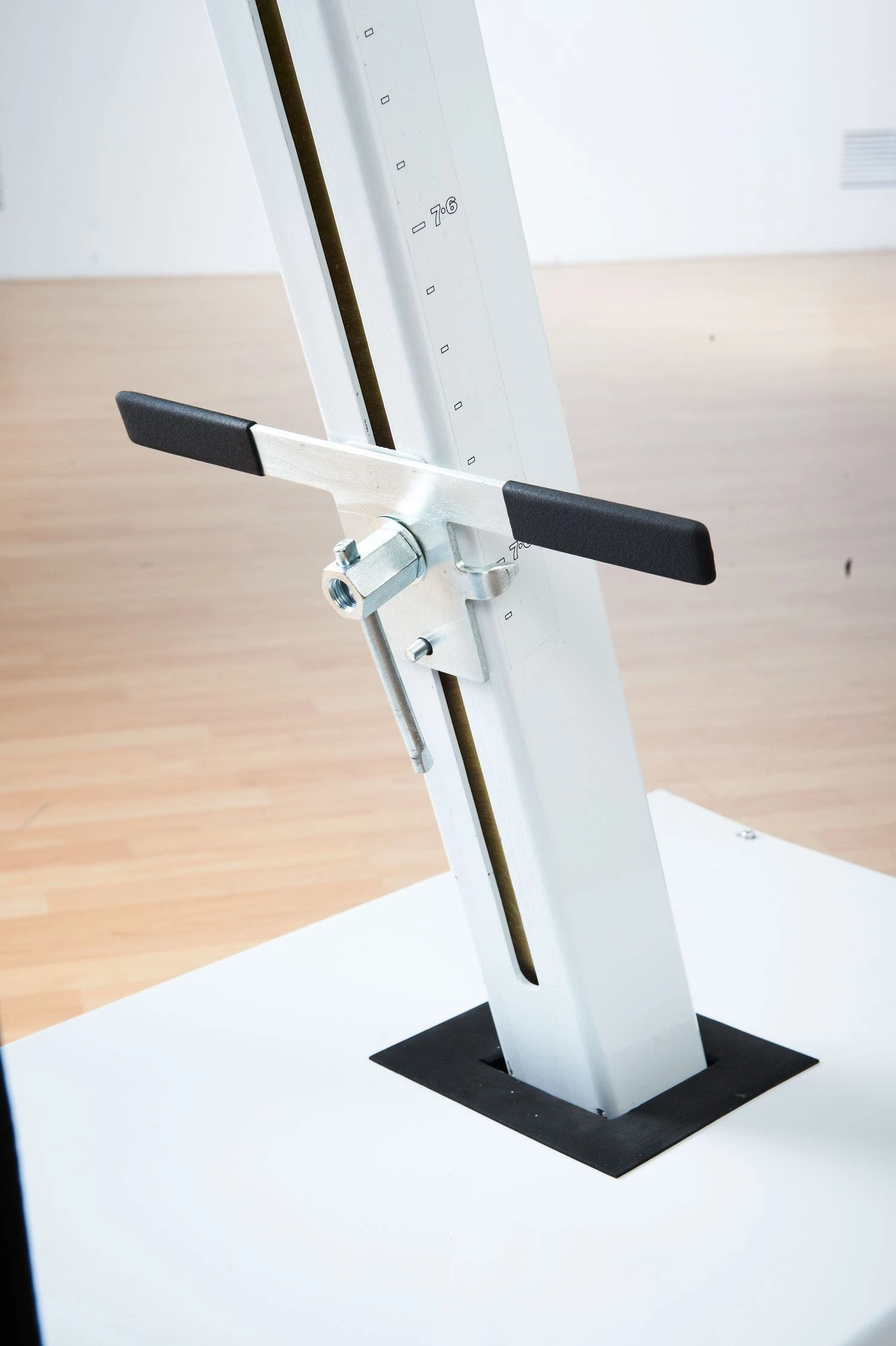 GARED E-Z Mini Roll-Around Basketball System 5 GARED E-Z Mini Roll-Around Basketball System - Image 3